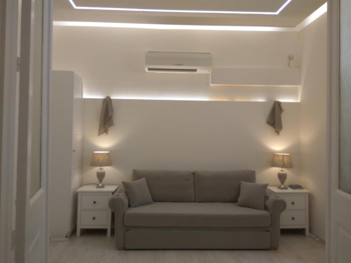 Athens City Center Luxury Suites Exteriör bild
