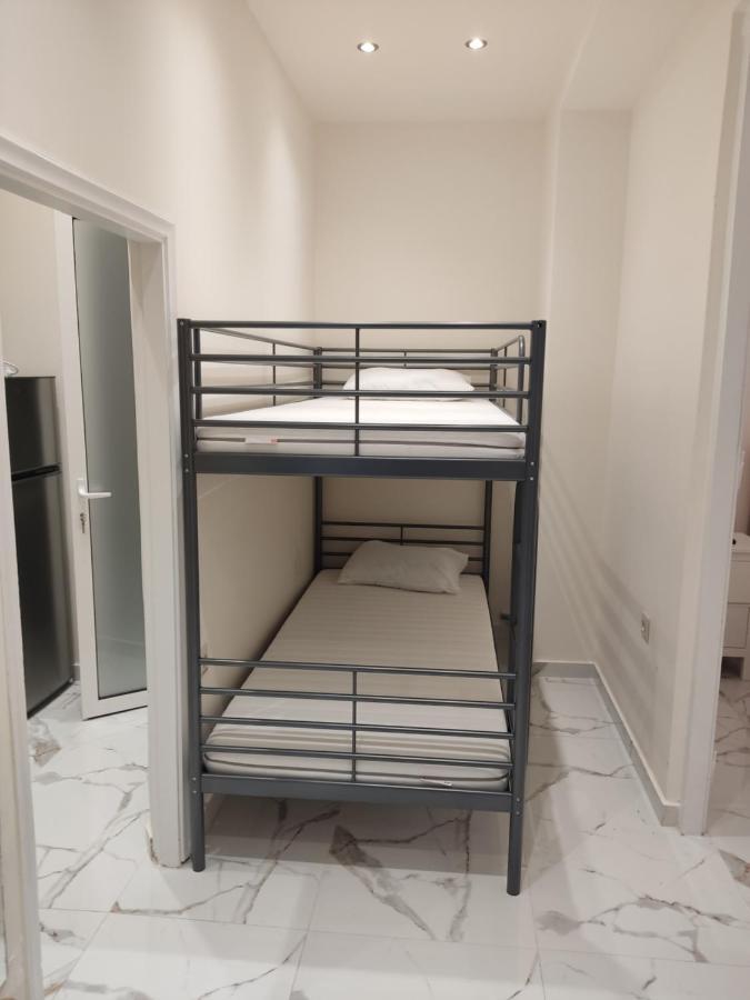 Athens City Center Luxury Suites Exteriör bild