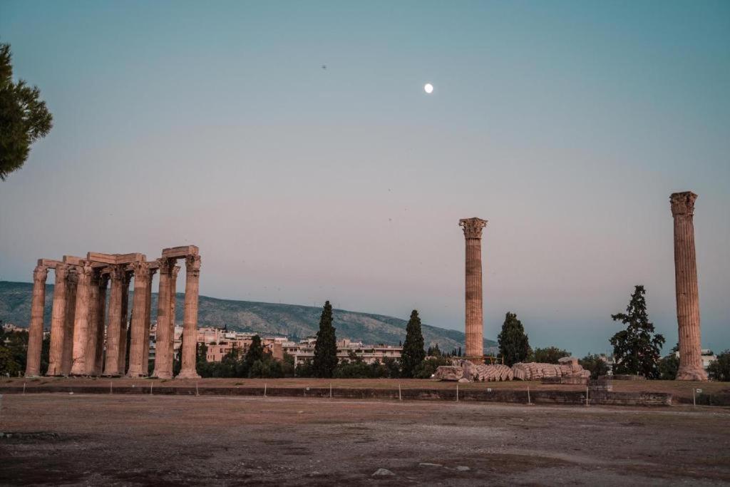 Athens City Center Luxury Suites Exteriör bild